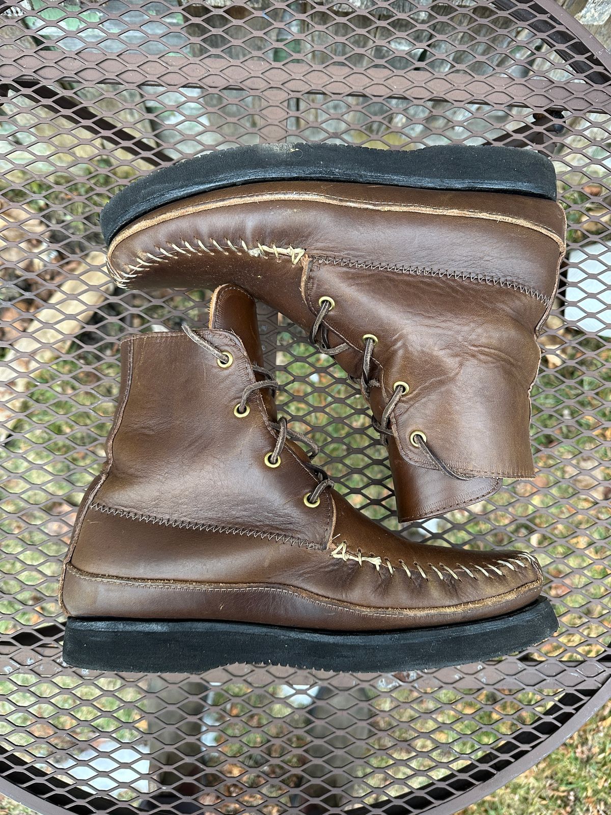 Photo by fcmocs on February 2, 2024 of the Fish Creek Moccasin Hardsole Boot in Horween Olive Chromexcel.
