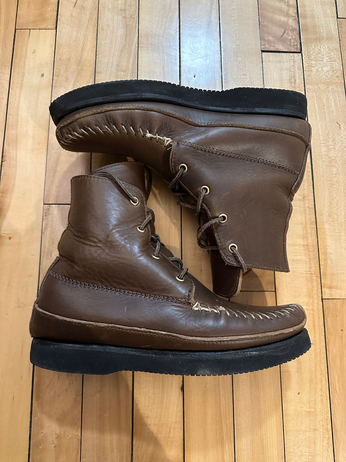 Photo by fcmocs on March 6, 2024 of the Fish Creek Moccasin Hardsole Boot in Horween Olive Chromexcel.