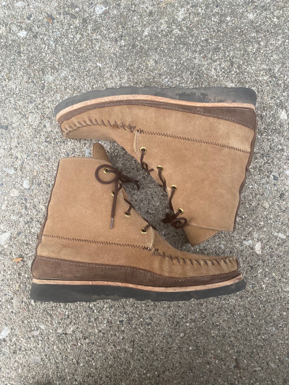 Photo by fcmocs on December 5, 2022 of the Fish Creek Moccasin Hardsole Boot in Khaki Suede.