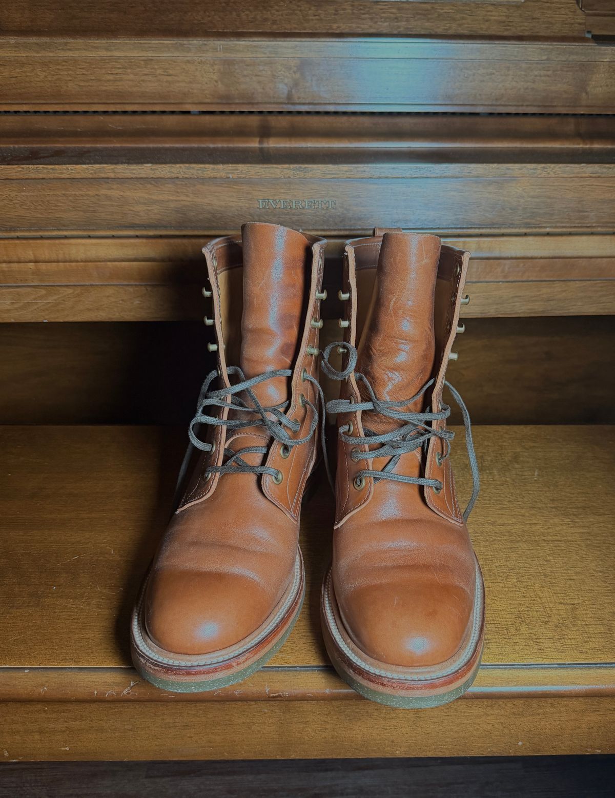 Photo by rmt on October 6, 2025 of the Quan Shoemaker Unknown Model in Maryam Toscanello TPR Horsebutt.