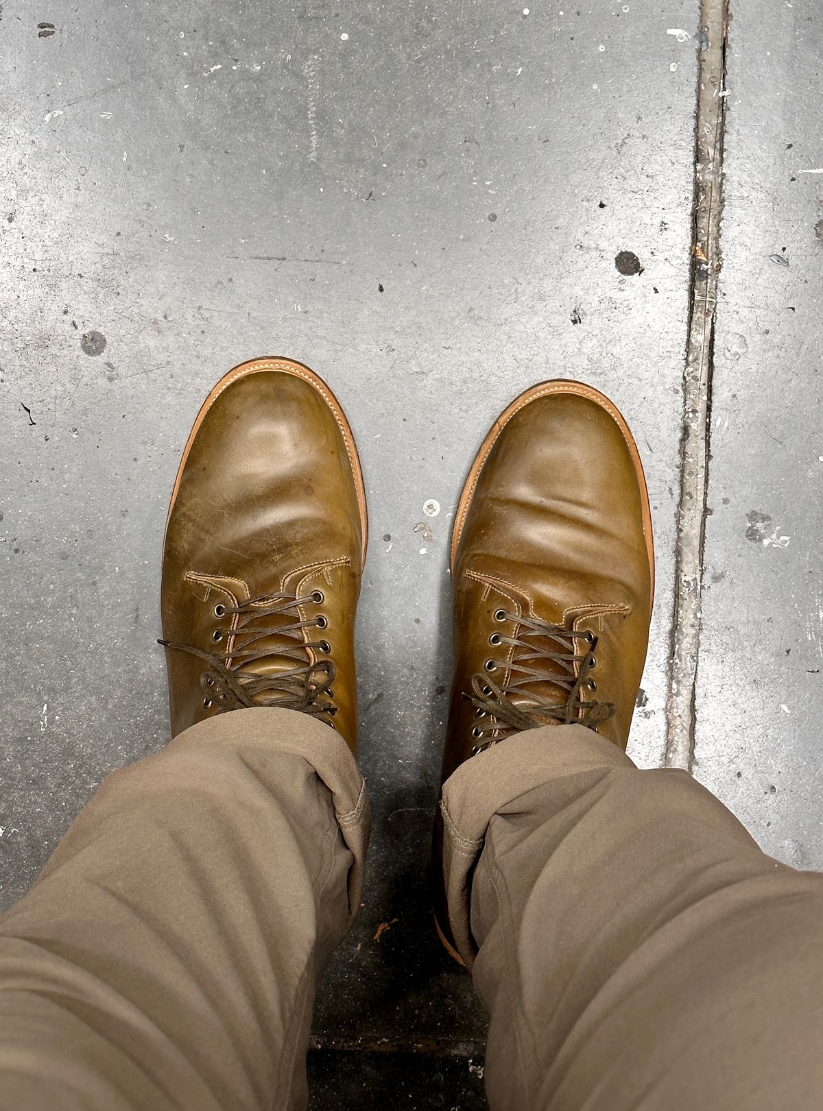 Photo by rmt on October 10, 2022 of the Viberg Wholecut Derby Boot in Horween Calvados Shell Cordovan.