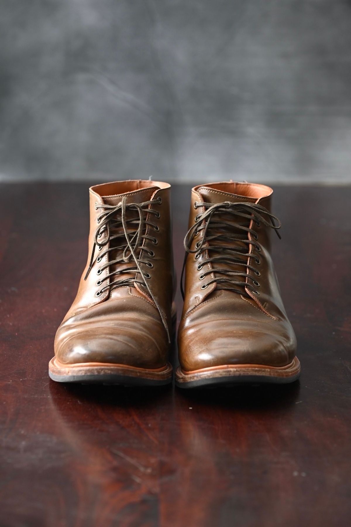 Photo by rmt on November 1, 2022 of the Viberg Wholecut Derby Boot in Horween Calvados Shell Cordovan.