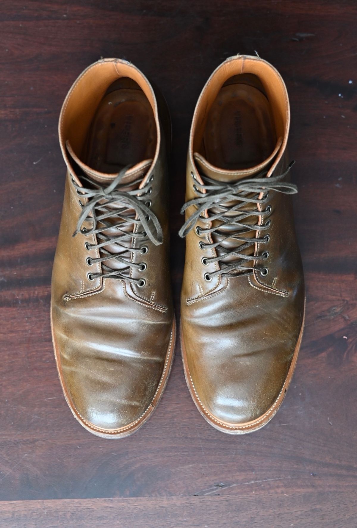 Photo by rmt on November 1, 2022 of the Viberg Wholecut Derby Boot in Horween Calvados Shell Cordovan.