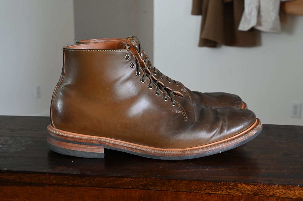 Photo by rmt on December 3, 2022 of the Viberg Wholecut Derby Boot in Horween Calvados Shell Cordovan.