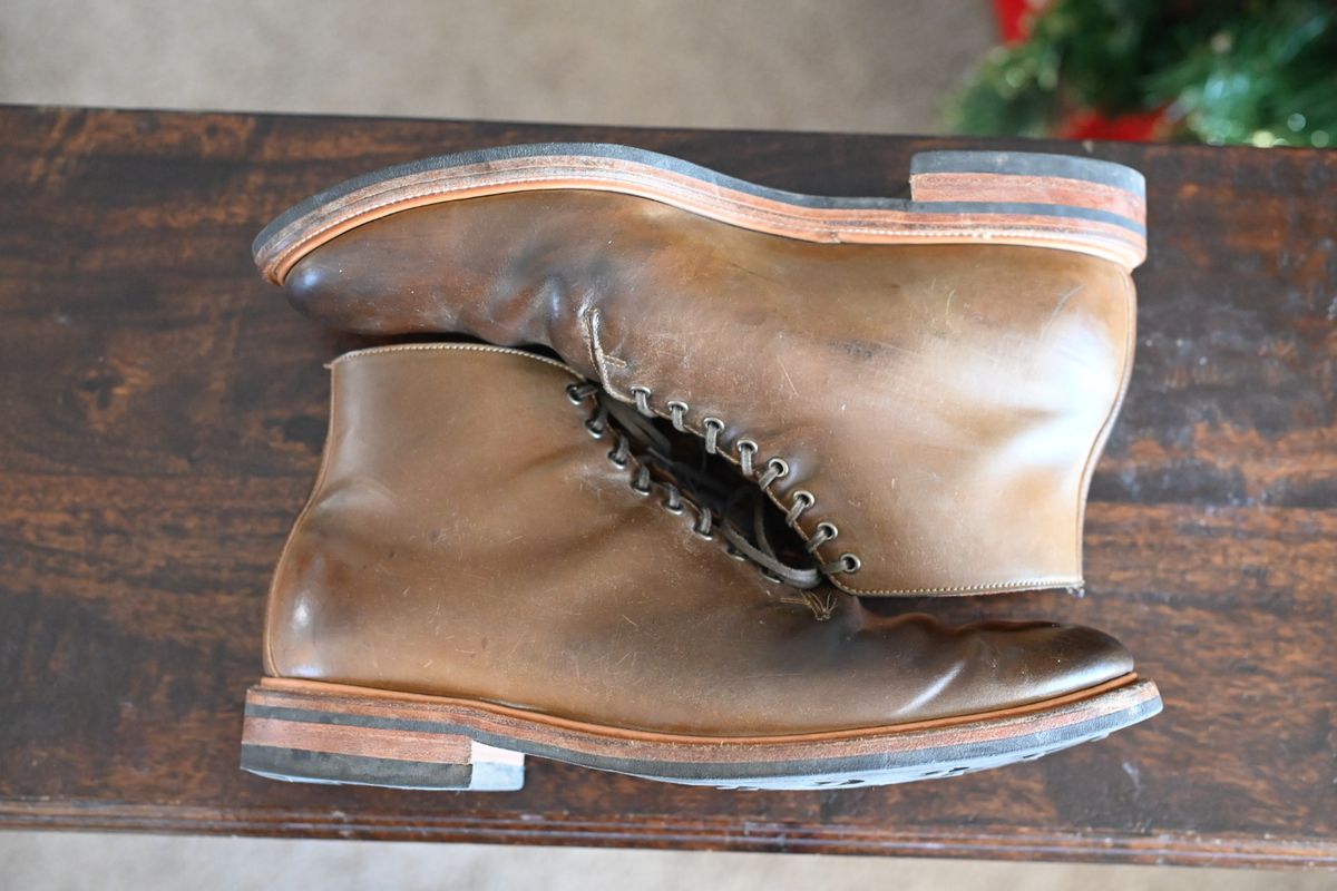 Photo by rmt on January 4, 2023 of the Viberg Wholecut Derby Boot in Horween Calvados Shell Cordovan.