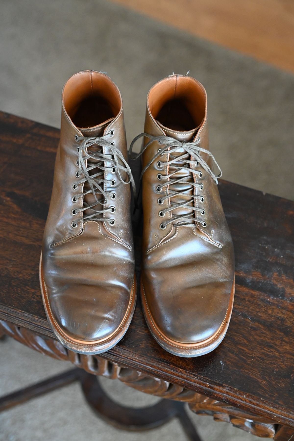 Photo by rmt on January 4, 2023 of the Viberg Wholecut Derby Boot in Horween Calvados Shell Cordovan.