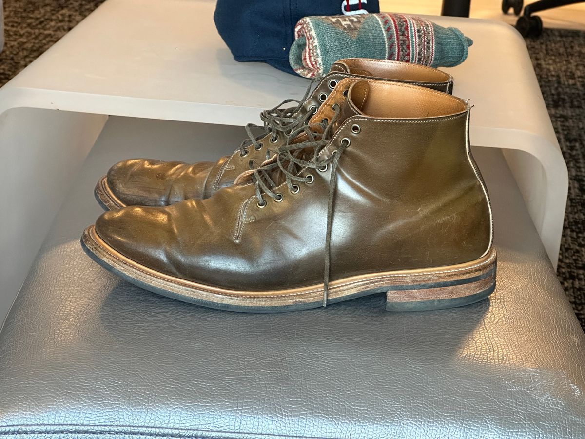 Photo by rmt on February 4, 2023 of the Viberg Wholecut Derby Boot in Horween Calvados Shell Cordovan.