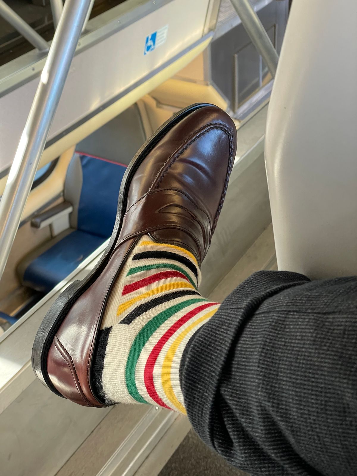 Photo by zhqan on February 9, 2023 of the Allen Edmonds in Horween Color 8 Shell Cordovan.