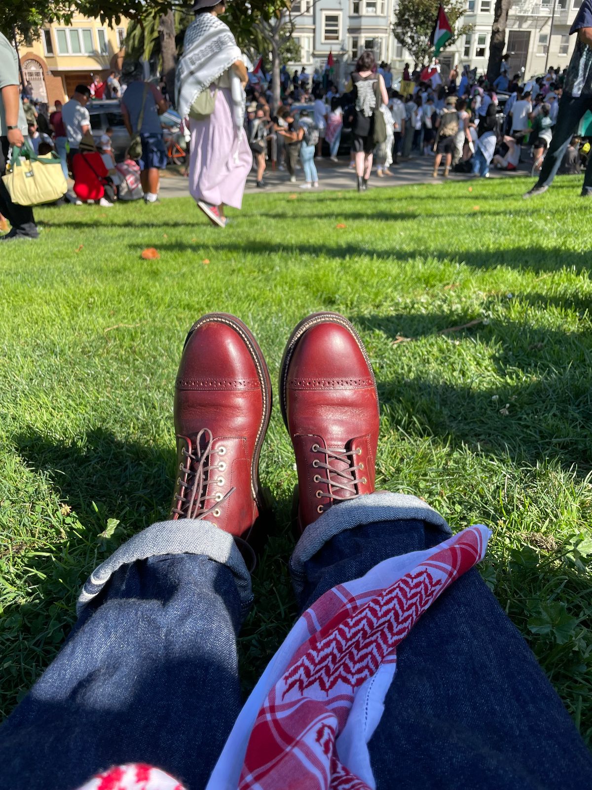 Photo by zhqan on November 5, 2024 of the Grant Stone Garrison Boot in Gallun Red Waxed Deer.