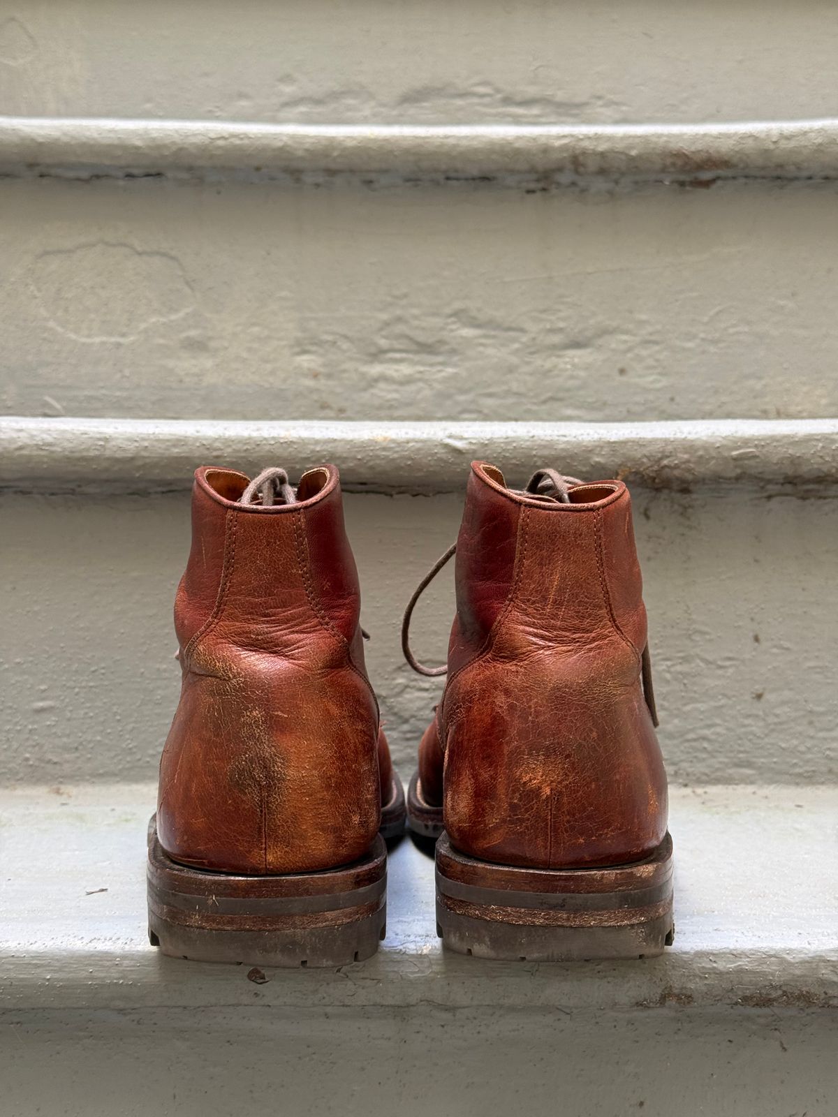 Photo by zhqan on January 5, 2025 of the Grant Stone Garrison Boot in Gallun Red Waxed Deer.