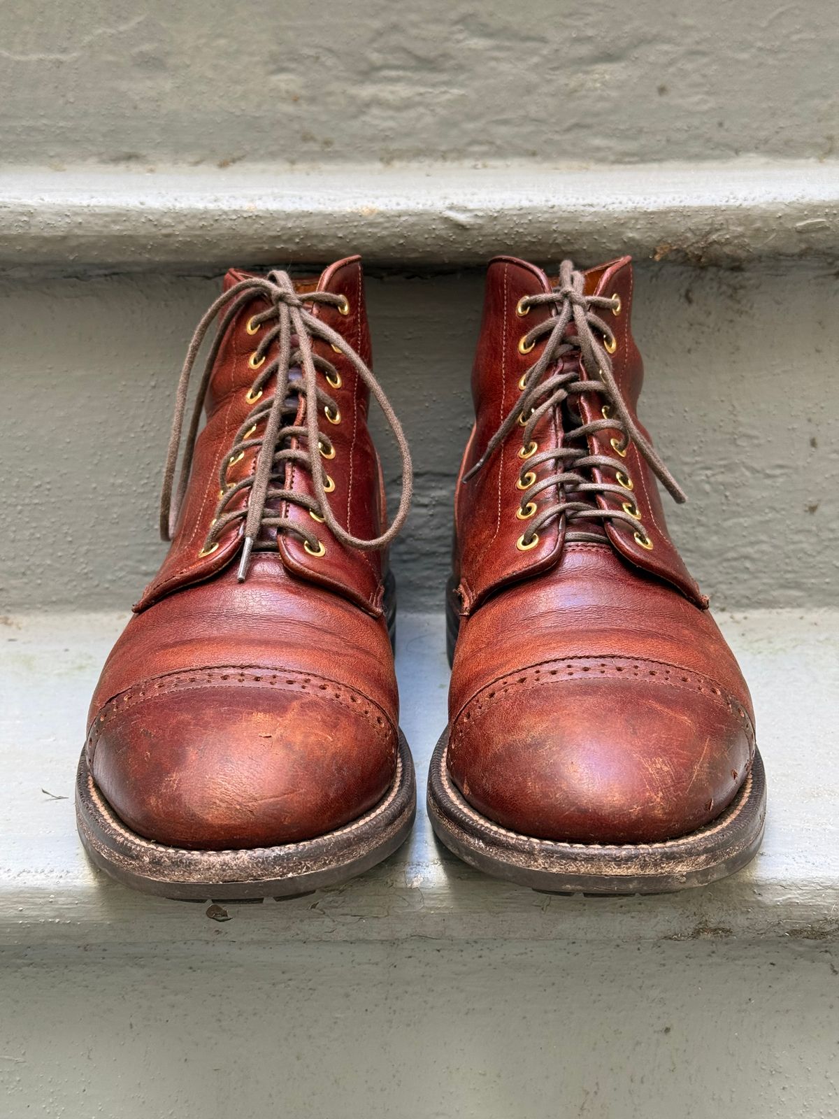 Photo by zhqan on January 5, 2025 of the Grant Stone Garrison Boot in Gallun Red Waxed Deer.