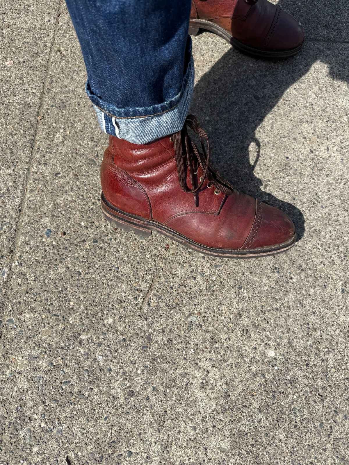 Photo by zhqan on April 5, 2025 of the Grant Stone Garrison Boot in Gallun Red Waxed Deer.