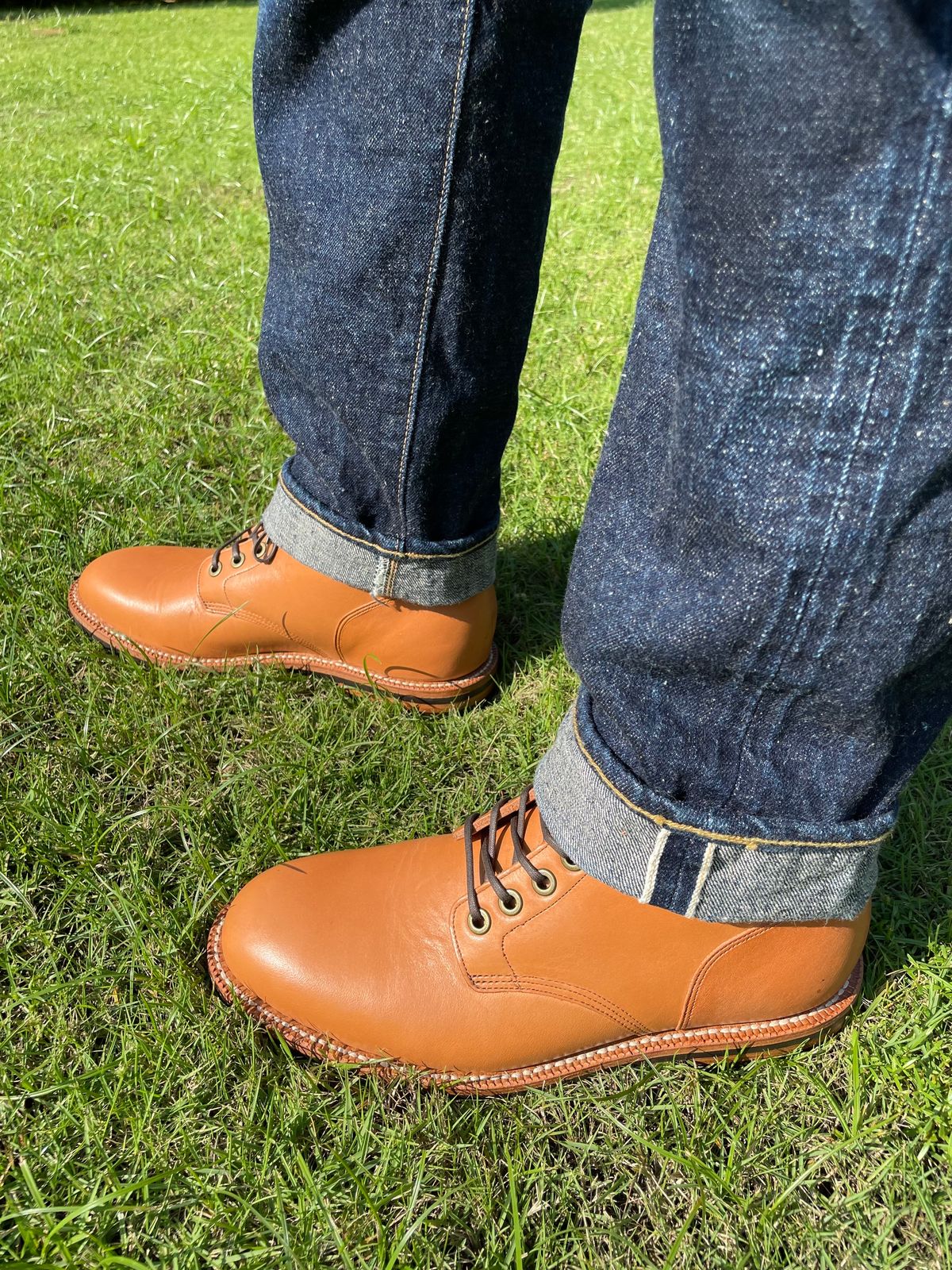 Photo by andrewclau on October 1, 2023 of the Grant Stone Diesel Boot in Horween Tan Essex.