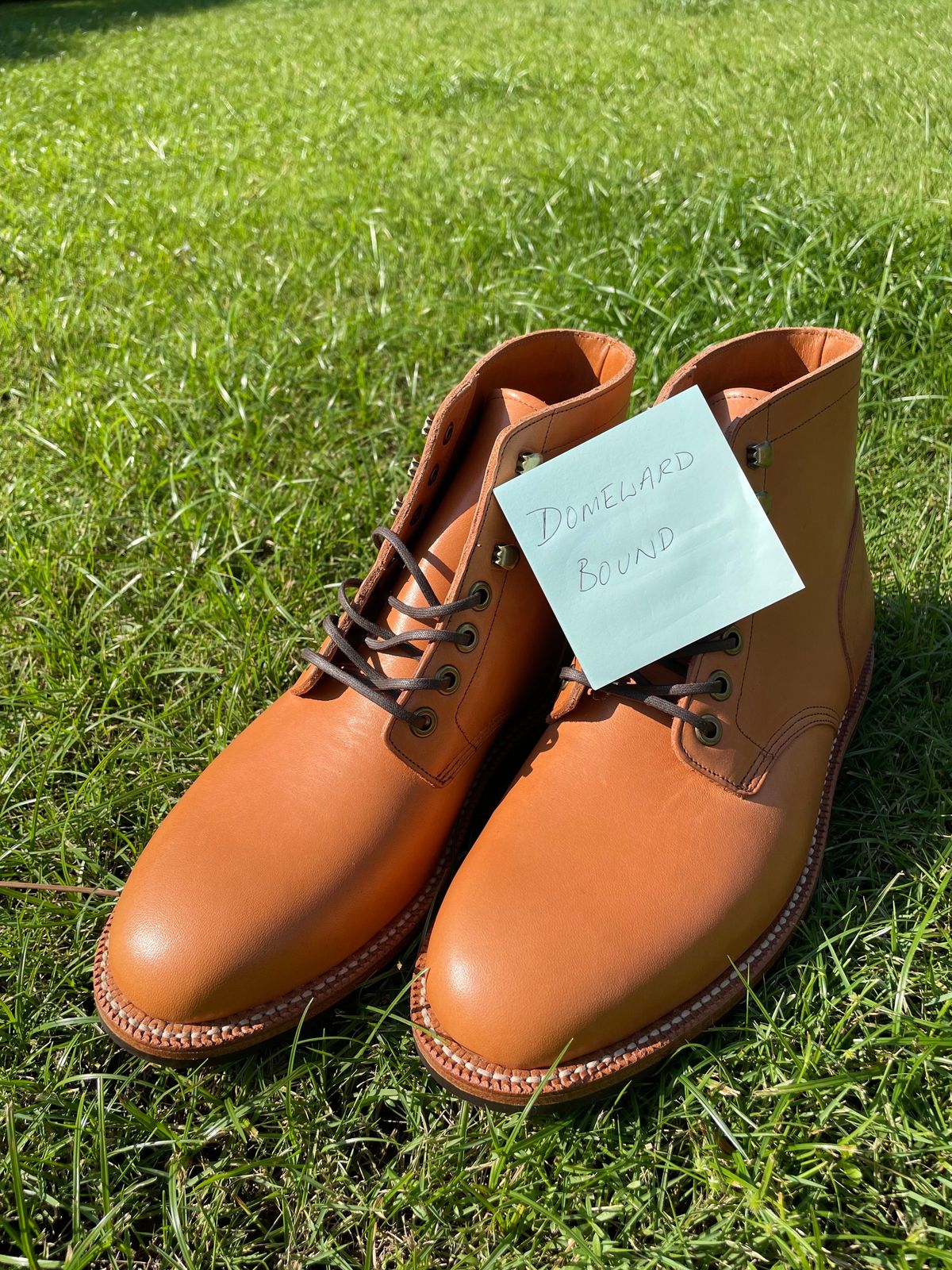 Photo by andrewclau on October 1, 2023 of the Grant Stone Diesel Boot in Horween Tan Essex.