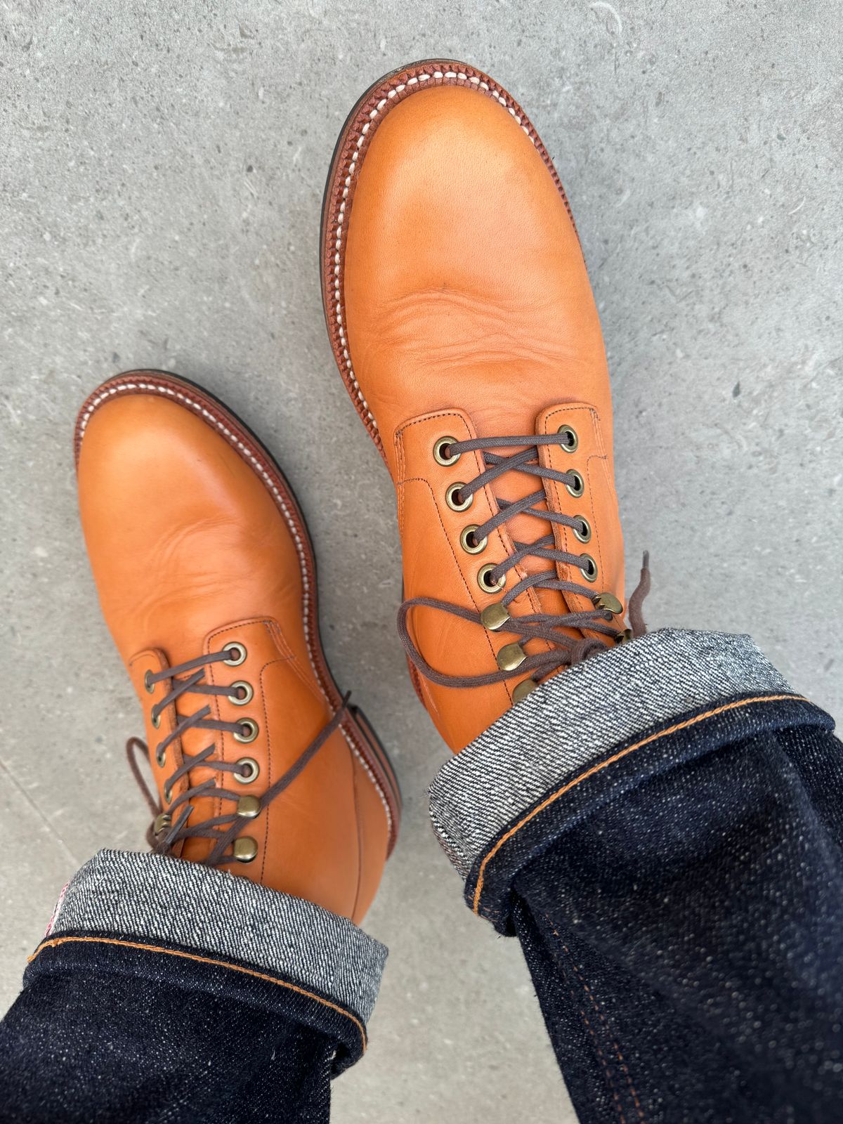 Photo by andrewclau on January 1, 2024 of the Grant Stone Diesel Boot in Horween Tan Essex.