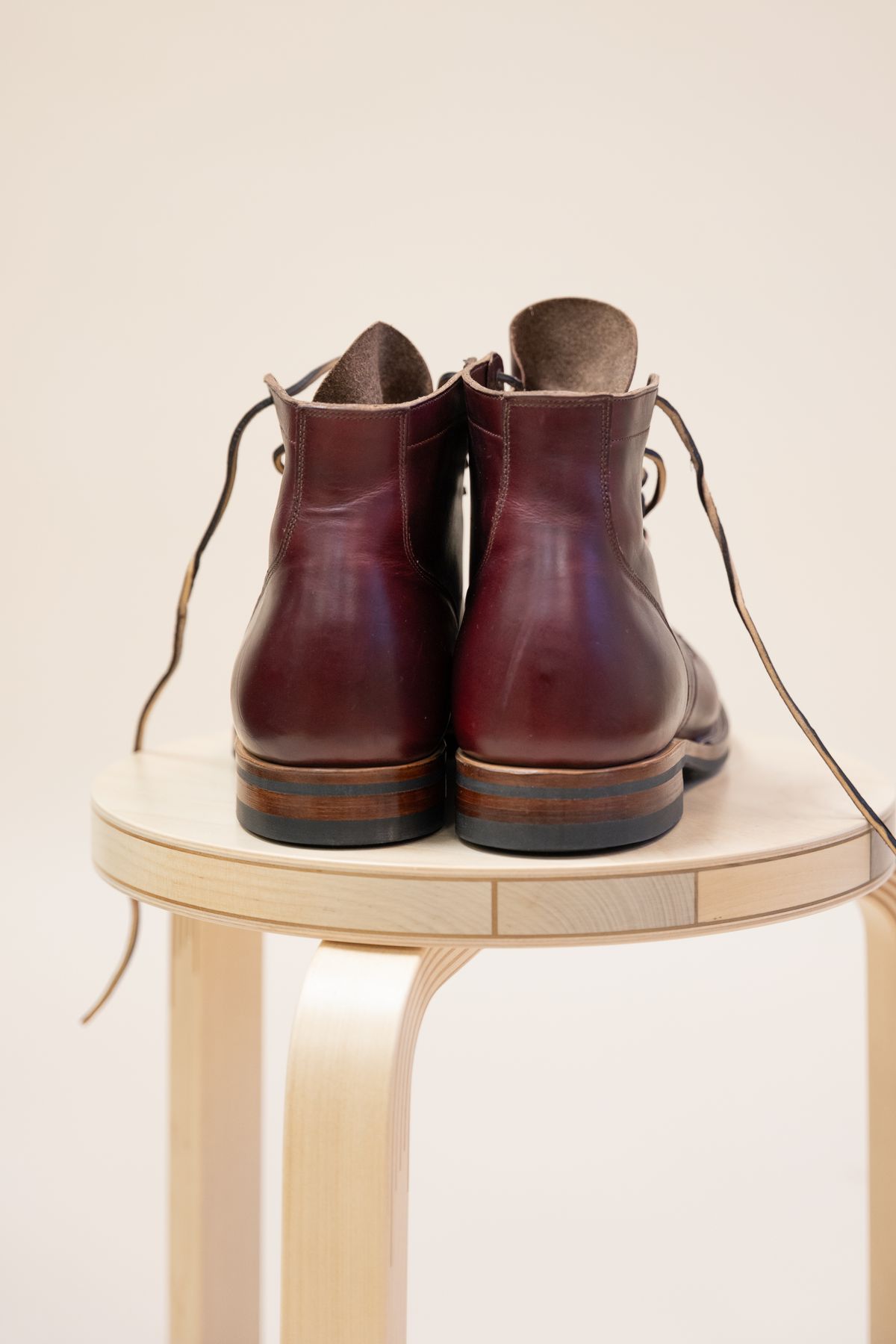 Photo by BenCrownNorthampton on November 2, 2023 of the Viberg Service Boot in Horween Color 8 Chromexcel.