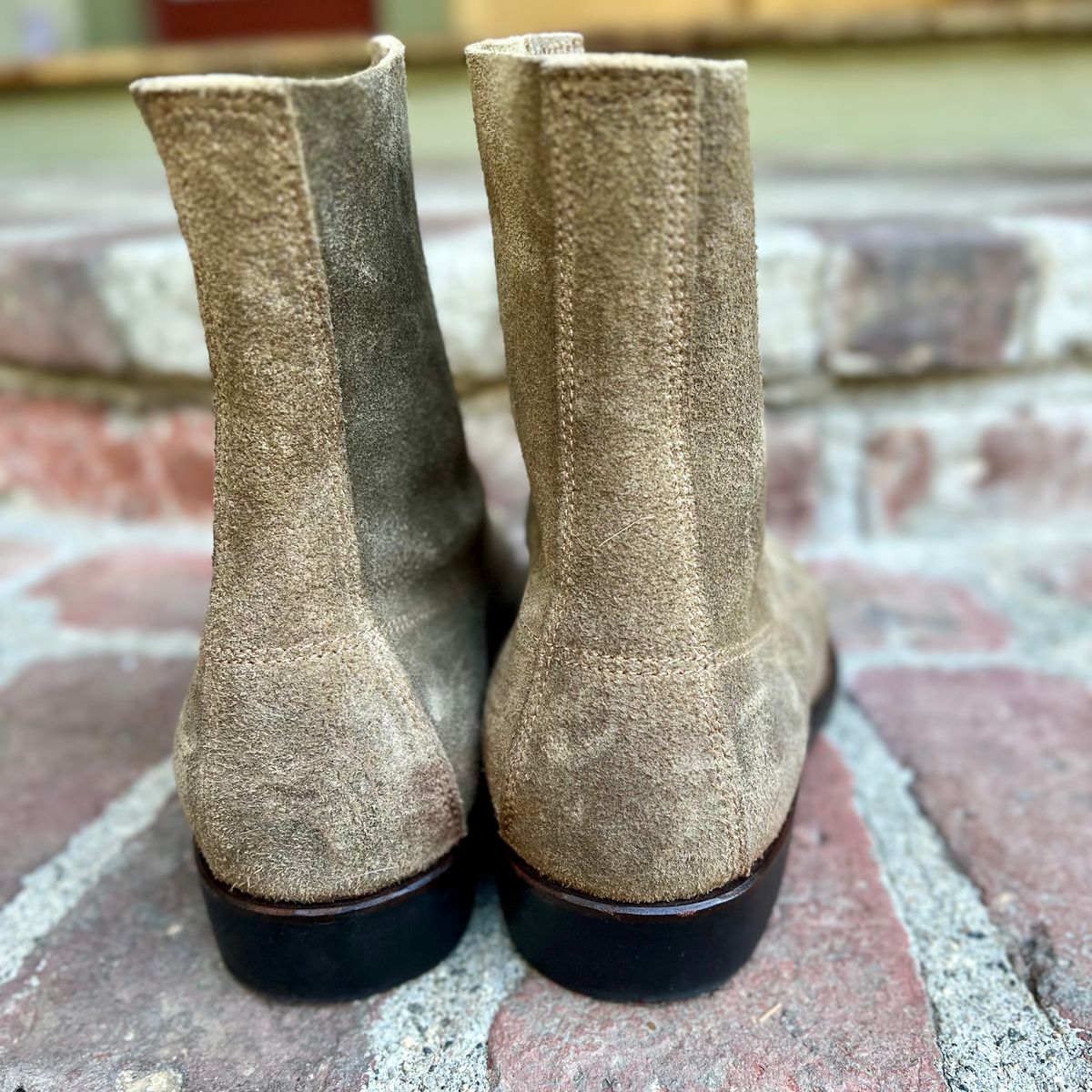 Photo by robyn on November 5, 2023 of the NF Bootmaker Belmont Boot in C.F. Stead Milkshake Desert Oasis Waxed Suede.