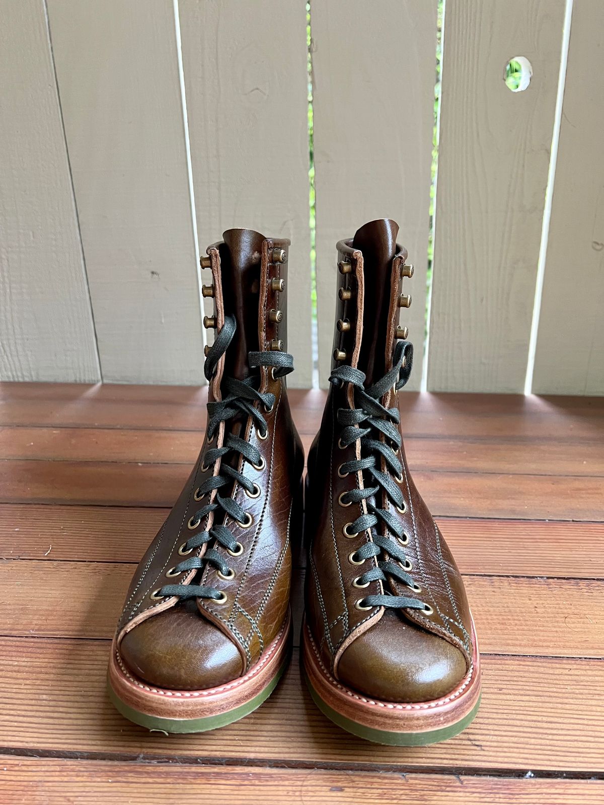 Photo by robyn on October 1, 2022 of the Flame Panda Monkey Boot in Shinki Olive Oiled Horsebutt.