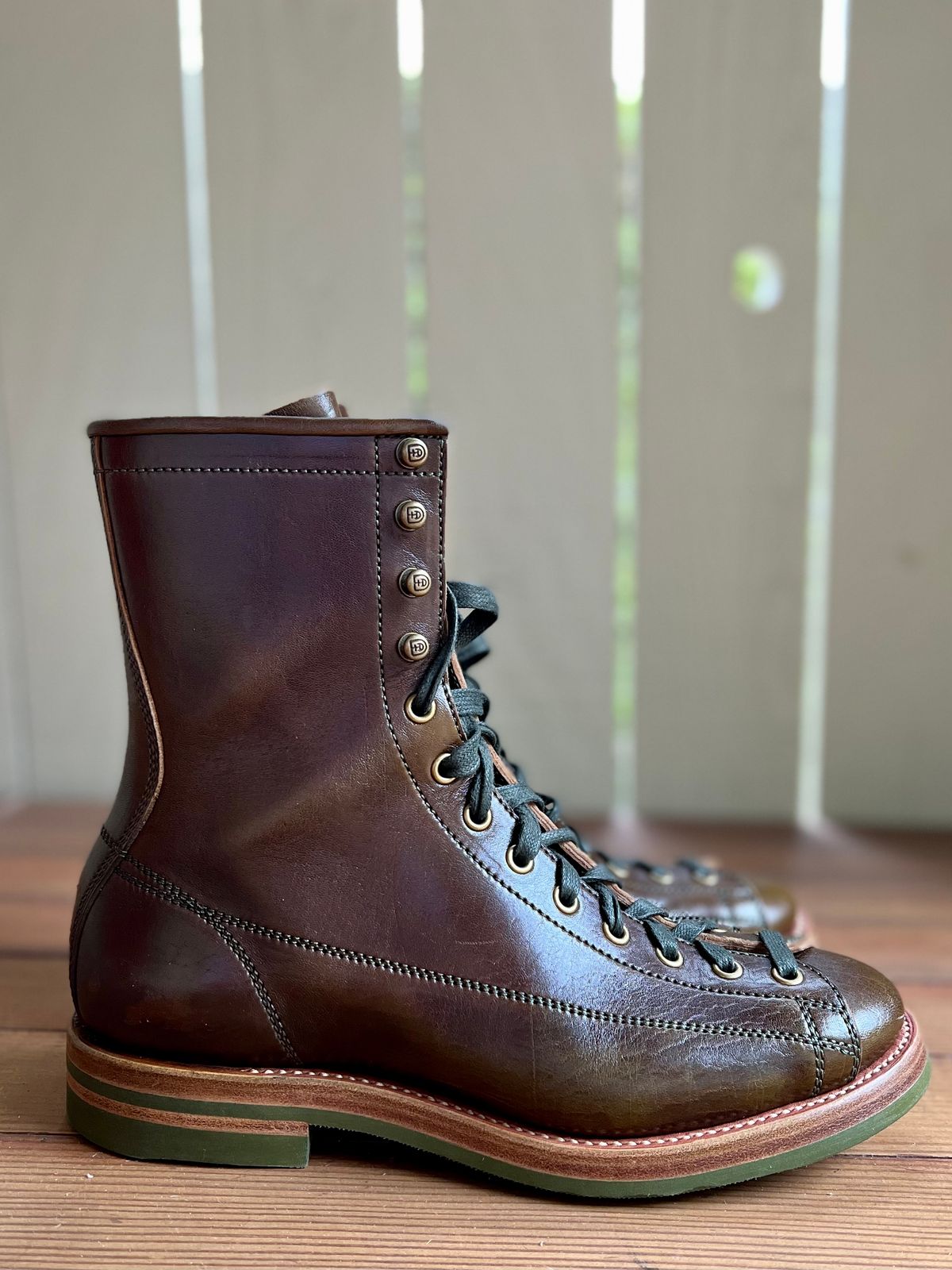 Photo by robyn on October 1, 2022 of the Flame Panda Monkey Boot in Shinki Olive Oiled Horsebutt.