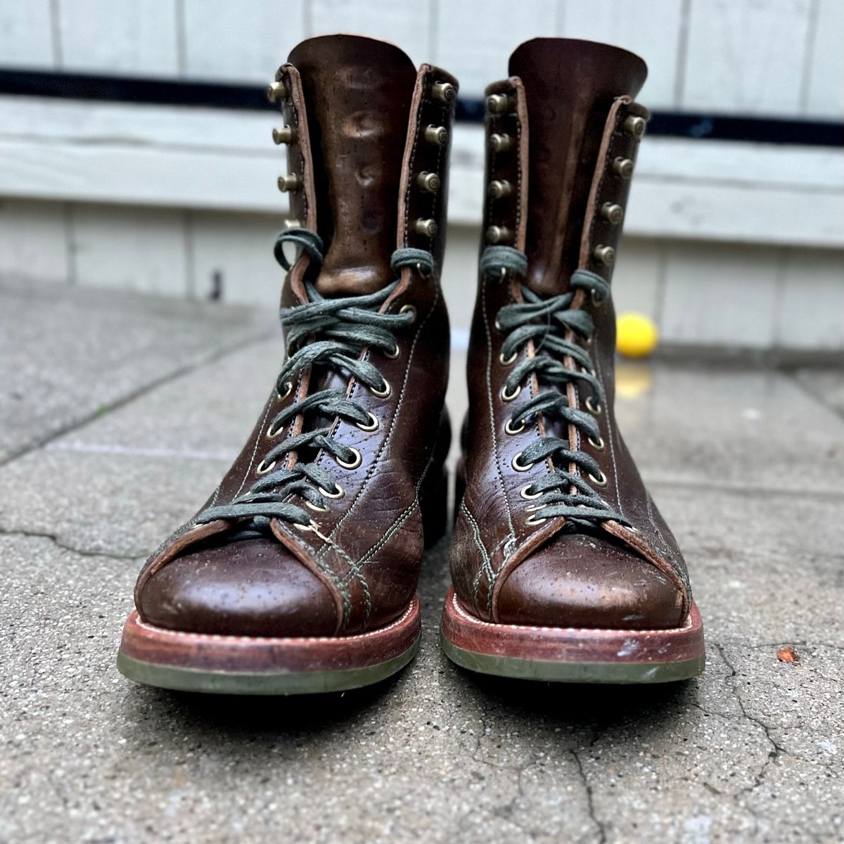 Photo by robyn on January 5, 2023 of the Flame Panda Monkey Boot in Shinki Olive Oiled Horsebutt.