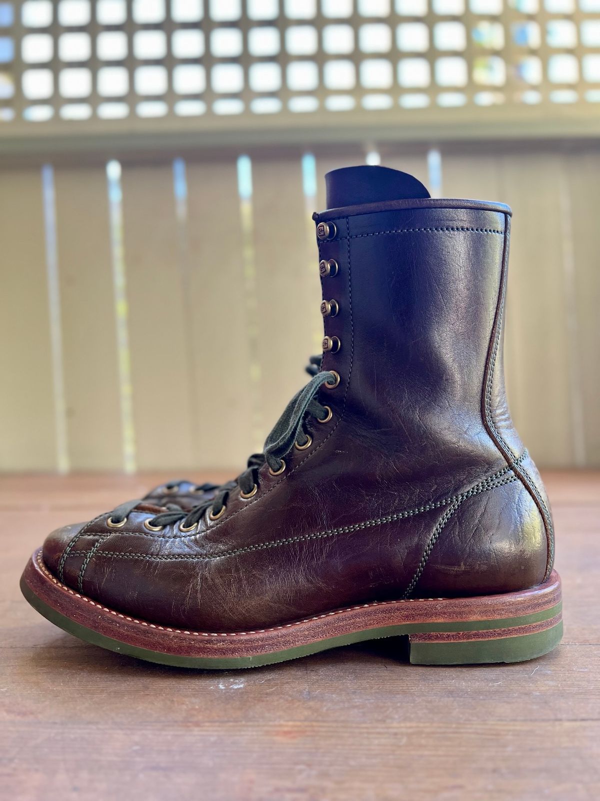 Photo by robyn on March 4, 2023 of the Flame Panda Monkey Boot in Shinki Olive Oiled Horsebutt.