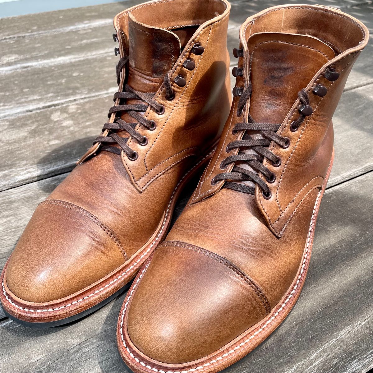 Photo by rarecheescake on August 19, 2023 of the Oak Street Bootmakers Lakeshore Boot in Horween Natural Chromexcel.