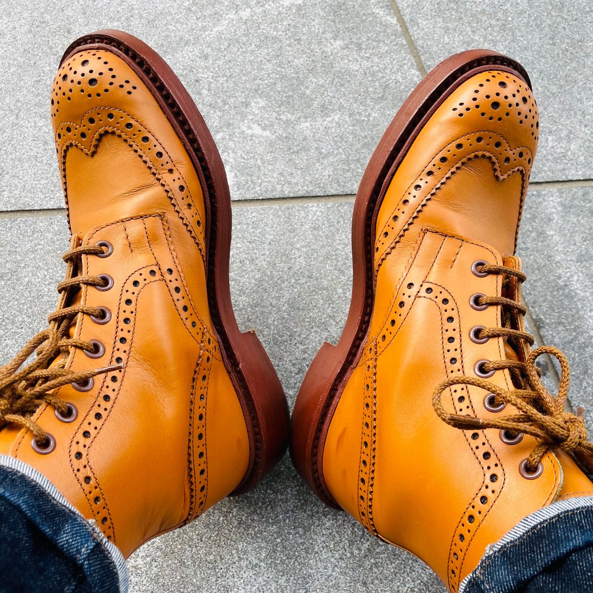 Photo by rarecheescake on August 2, 2023 of the Tricker's Stow Country Boot in Acorn Antique.