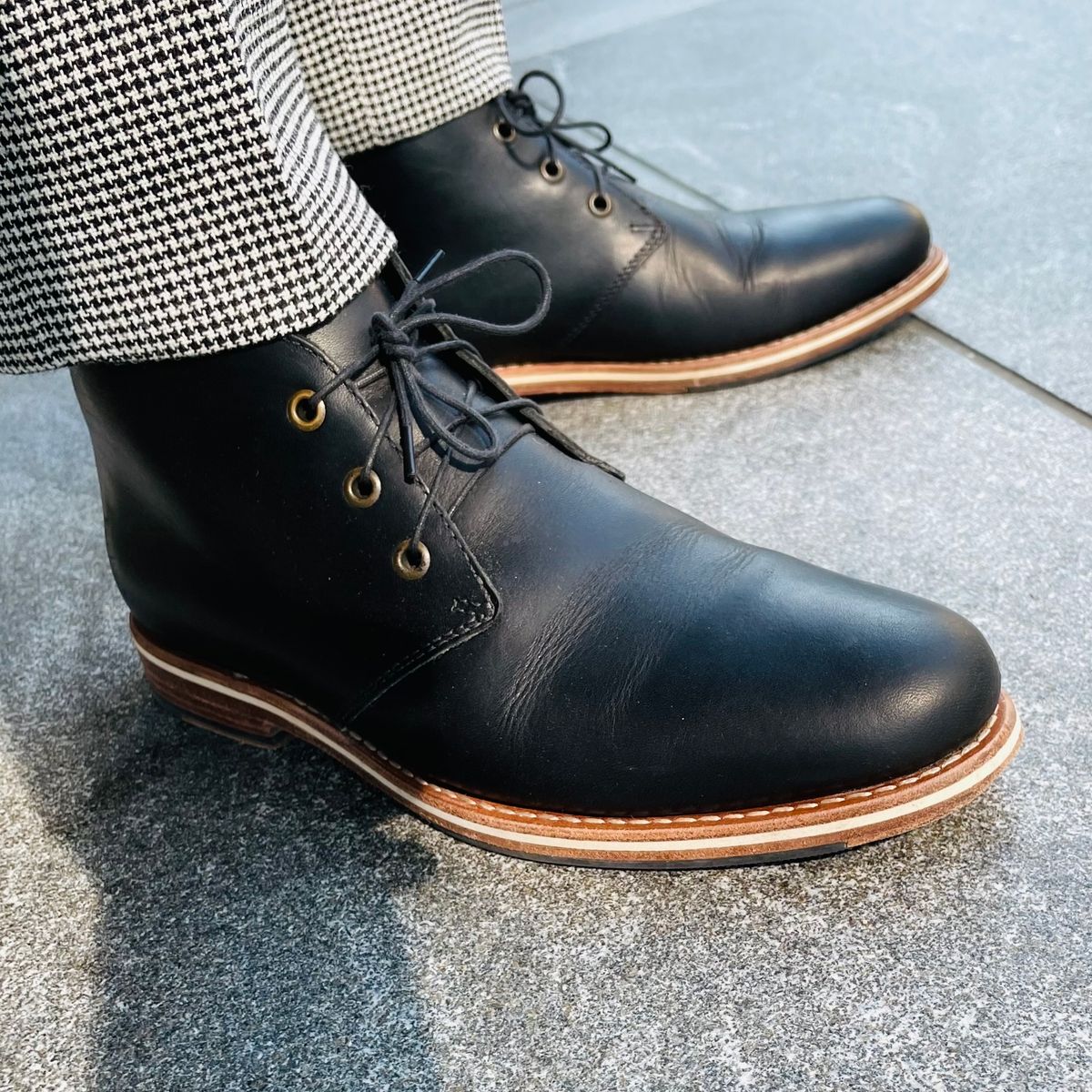 Photo by rarecheescake on October 2, 2023 of the HELM Boots The Declan in B' Leather Black Balthazar.