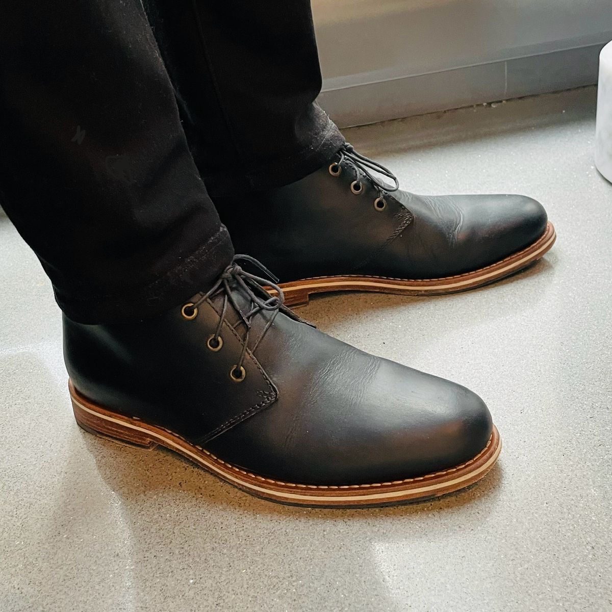 Photo by rarecheescake on April 23, 2024 of the HELM Boots The Declan in B' Leather Black Balthazar.
