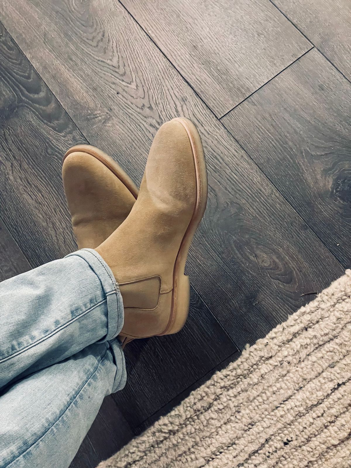 Photo by rarecheescake on February 10, 2023 of the New Republic Sonoma Chelsea Boot in Tan Suede.
