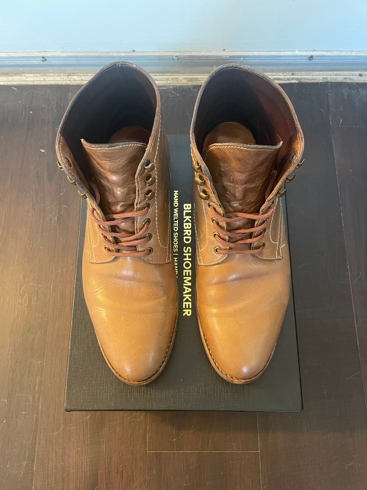 Photo by SkoBuffs23 on February 5, 2024 of the Blkbrd Shoemaker Rudiger Service Boot in Horween Natural Chromexcel.