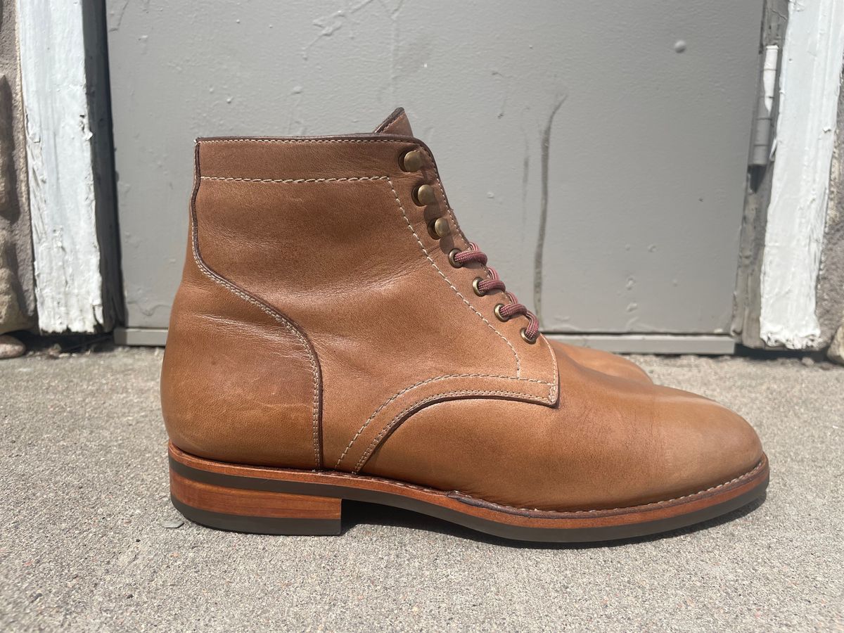 Photo by SkoBuffs23 on April 5, 2024 of the Blkbrd Shoemaker Rudiger Service Boot in Horween Natural Chromexcel.