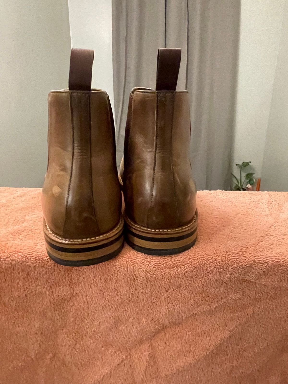 Photo by SkoBuffs23 on November 6, 2025 of the Grant Stone Chelsea Boot in Horween Dune Chromexcel.