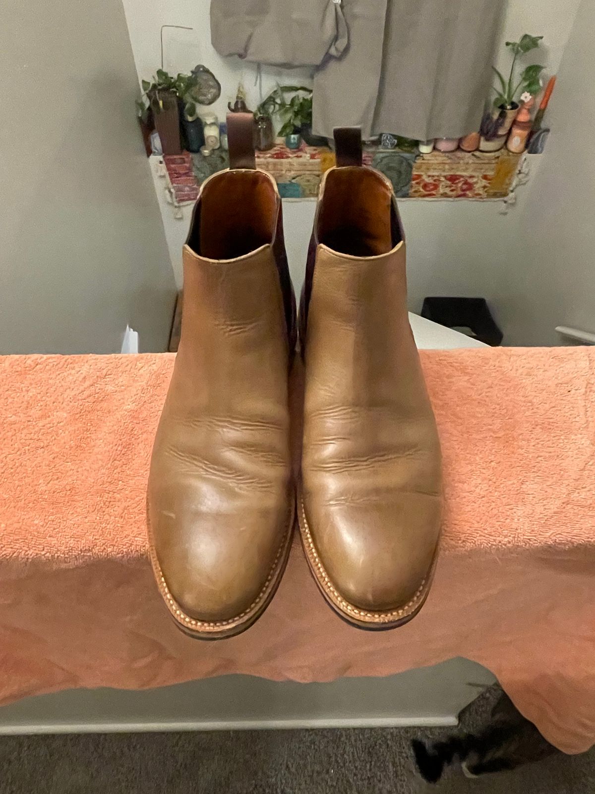 Photo by SkoBuffs23 on November 6, 2025 of the Grant Stone Chelsea Boot in Horween Dune Chromexcel.
