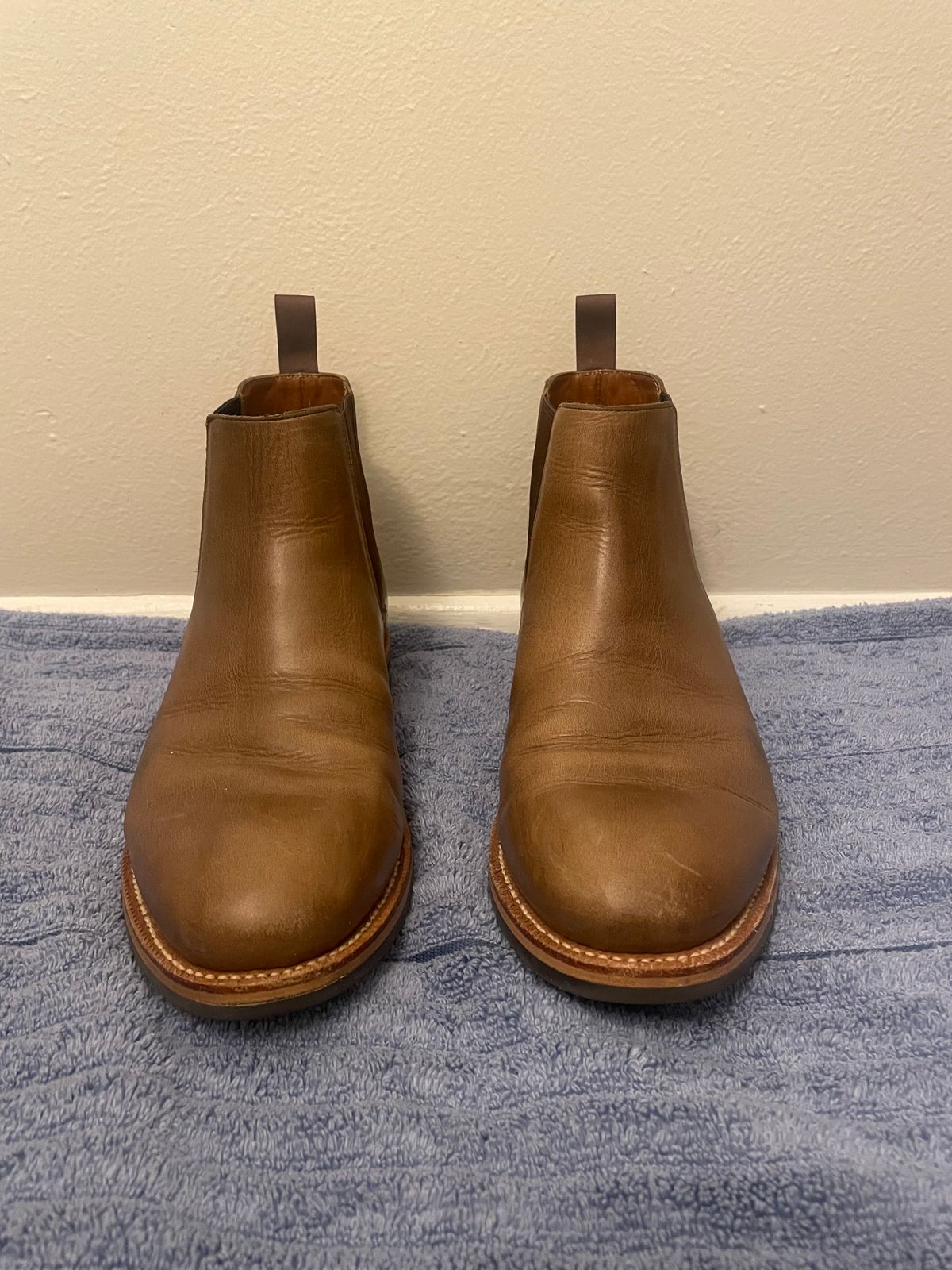 Photo by SkoBuffs23 on December 6, 2025 of the Grant Stone Chelsea Boot in Horween Dune Chromexcel.