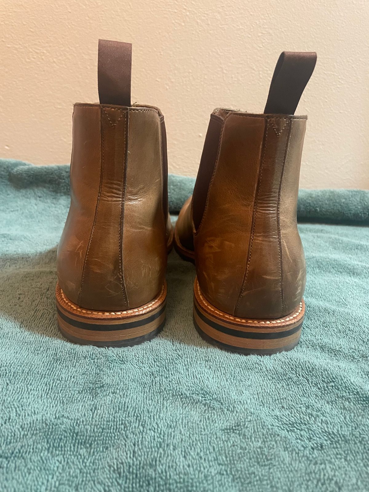 Photo by SkoBuffs23 on January 6, 2026 of the Grant Stone Chelsea Boot in Horween Dune Chromexcel.