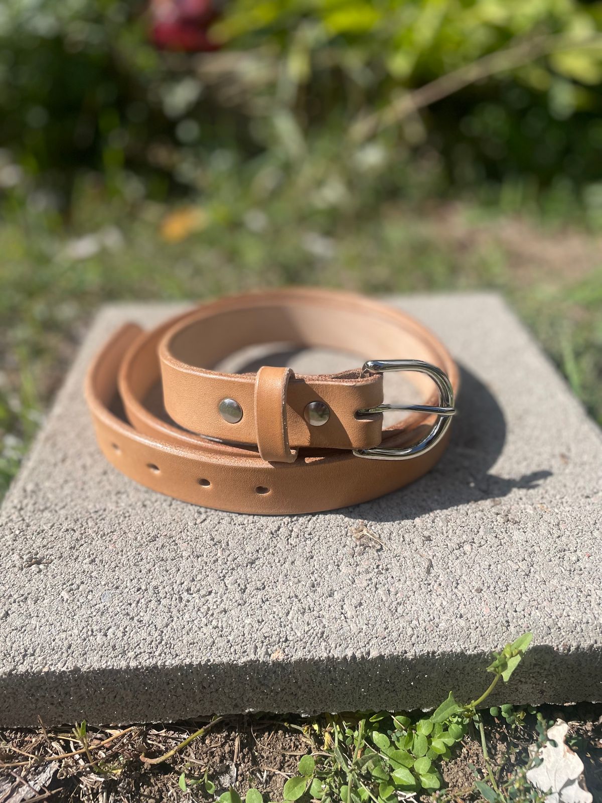 Photo by SkoBuffs23 on October 5, 2025 of the Harker Leatherworks Belt in Natural Oak Bark Bridle.