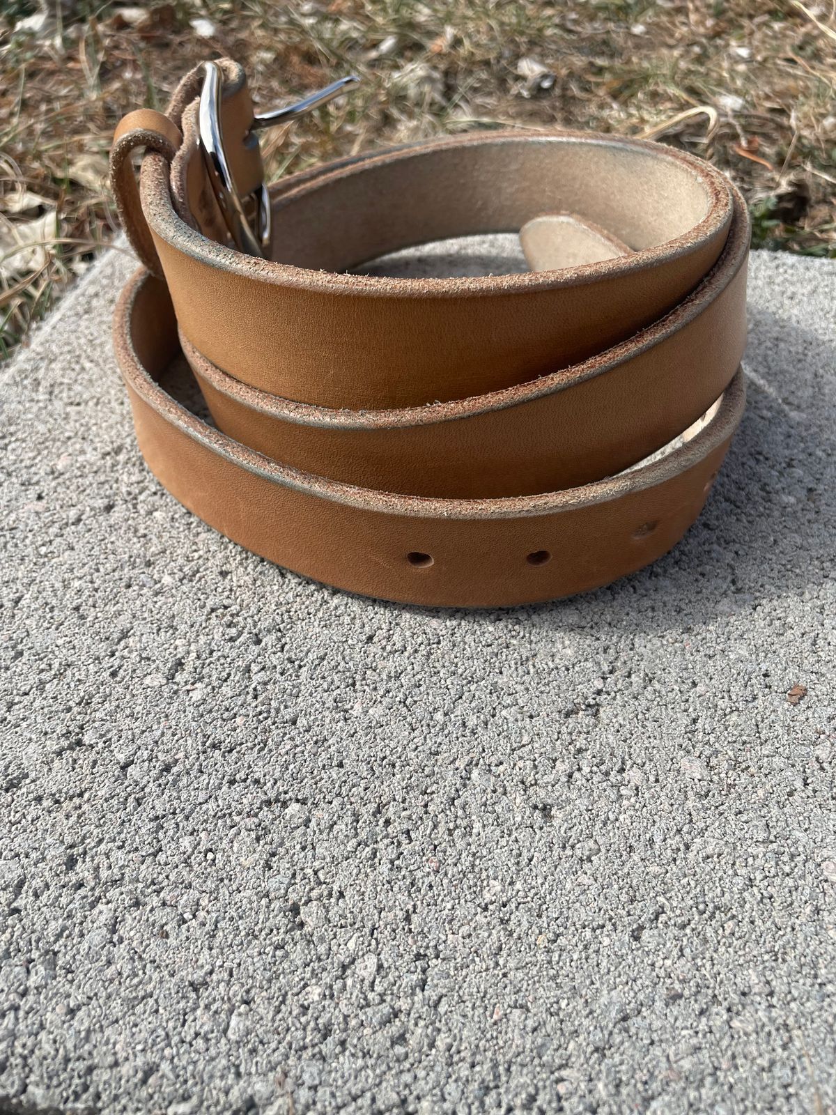 Photo by SkoBuffs23 on March 2, 2026 of the Harker Leatherworks Belt in Natural Oak Bark Bridle.