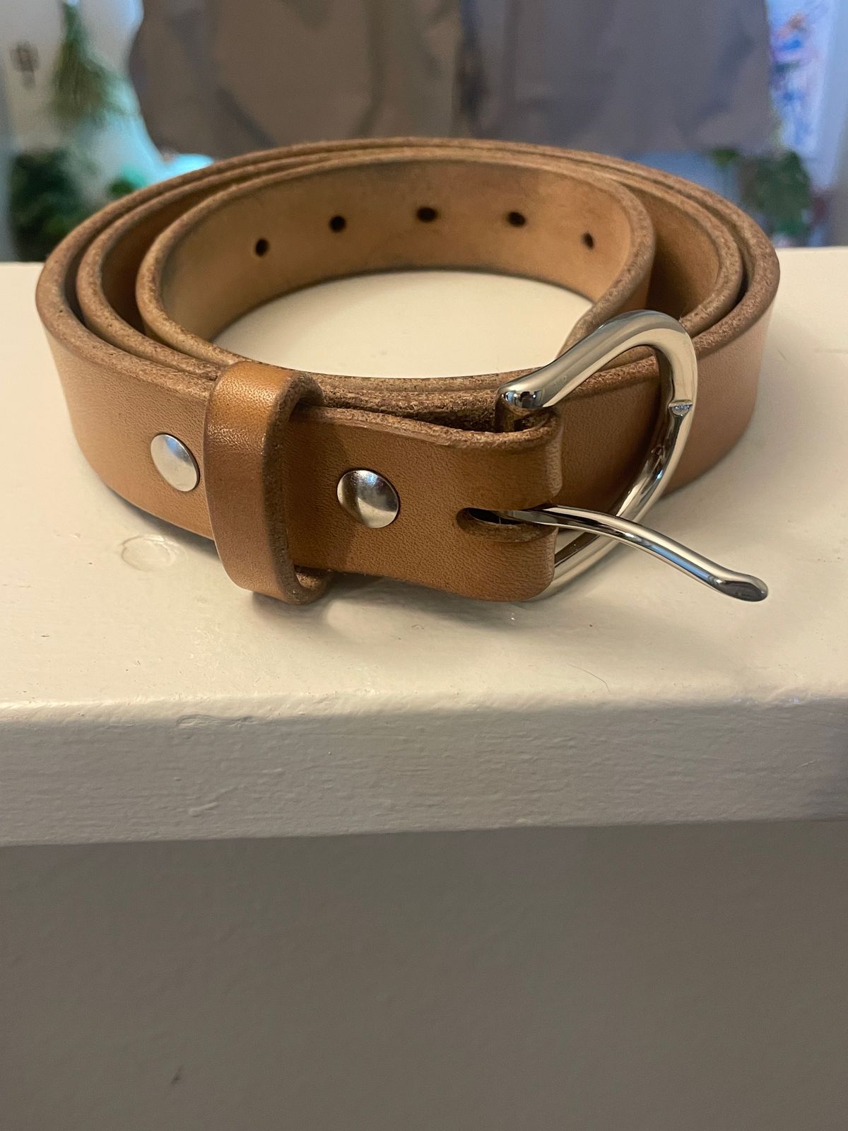 Photo by SkoBuffs23 on April 3, 2026 of the Harker Leatherworks Belt in Natural Oak Bark Bridle.