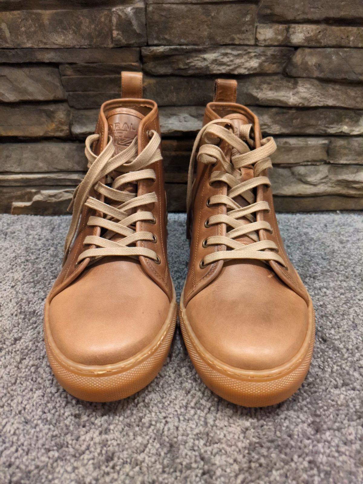 Photo by PodJr on October 1, 2024 of the Goral SMUGS in Horween Natural.