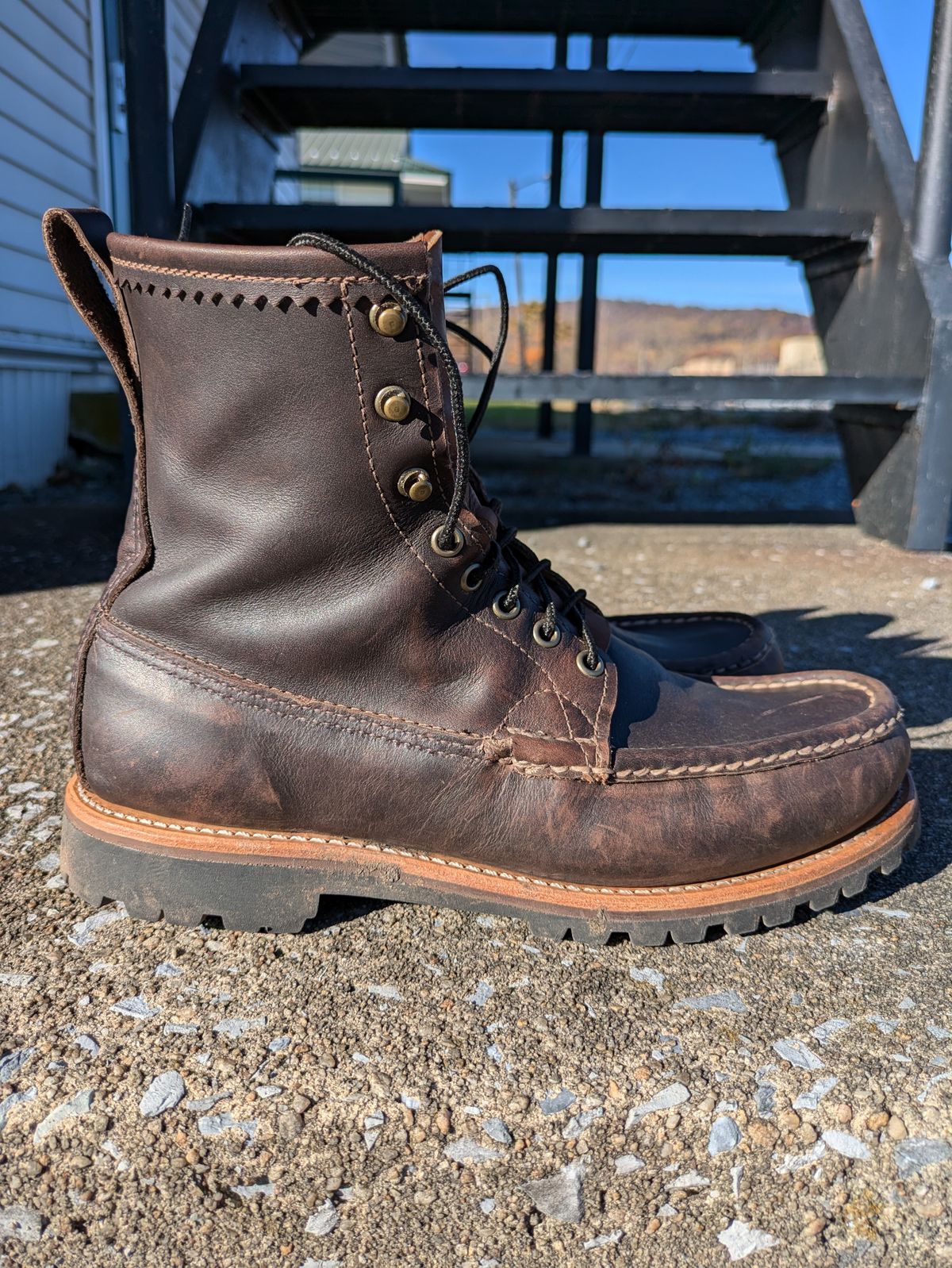 Photo by PodJr on November 3, 2024 of the Russell Moccasin Co. Weathered Oak Backcountry in Full-Grain Timberjack.