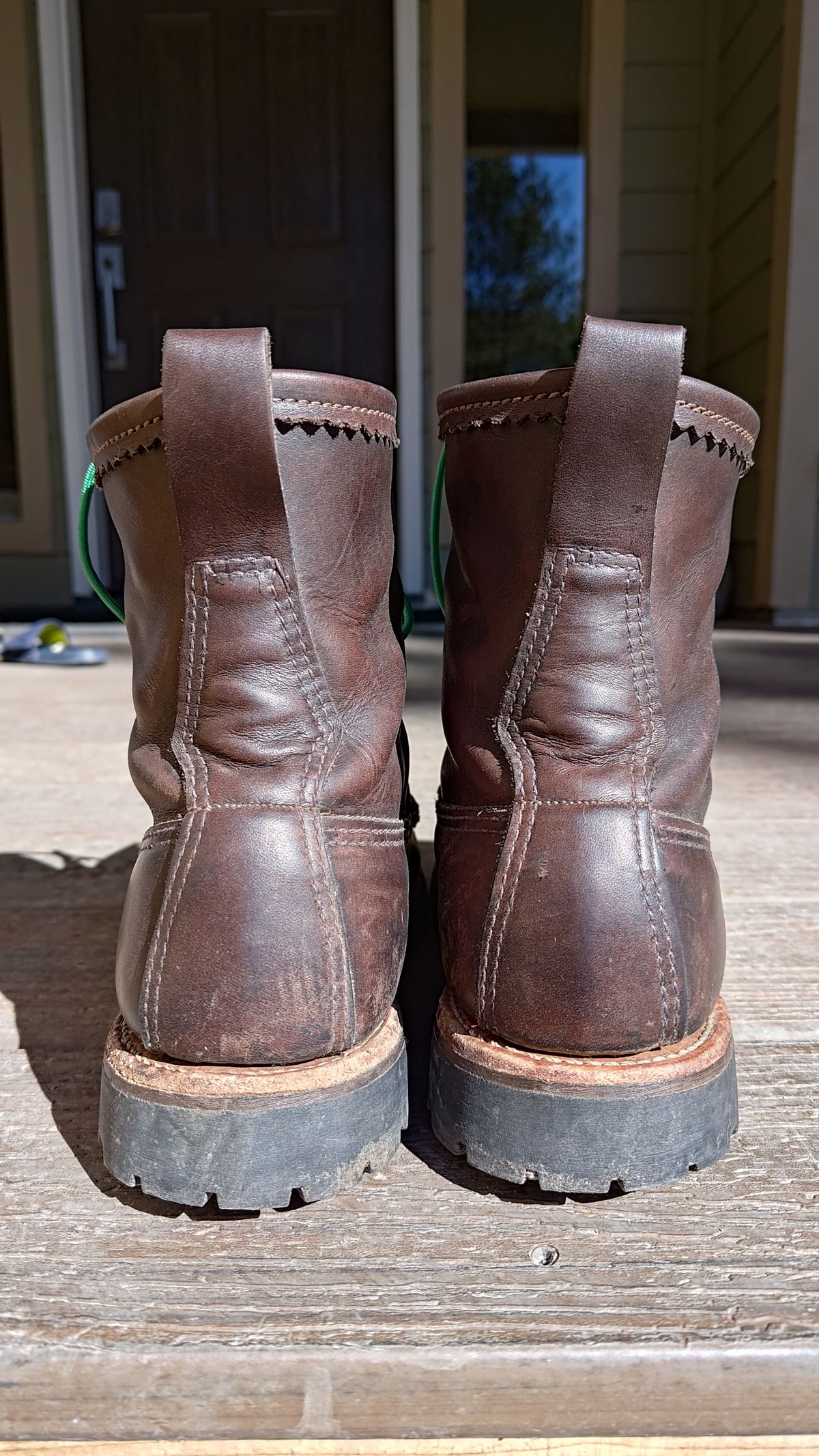 Photo by PodJr on March 1, 2025 of the Russell Moccasin Co. Weathered Oak Backcountry in Full-Grain Timberjack.