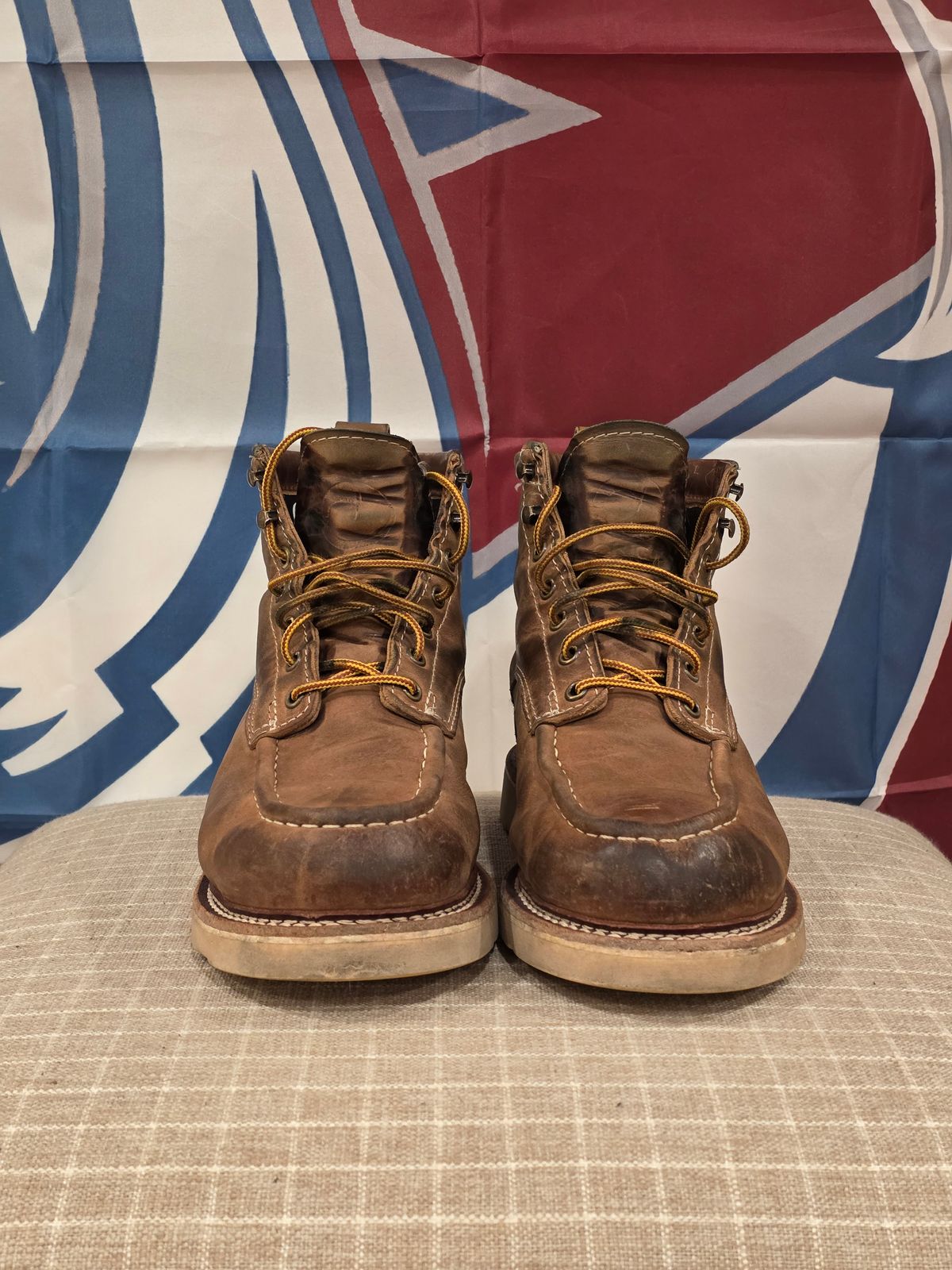 Photo by PodJr on December 6, 2025 of the Origin MAINE MOC TOE BOOT - NATURAL in American Cow Hide.