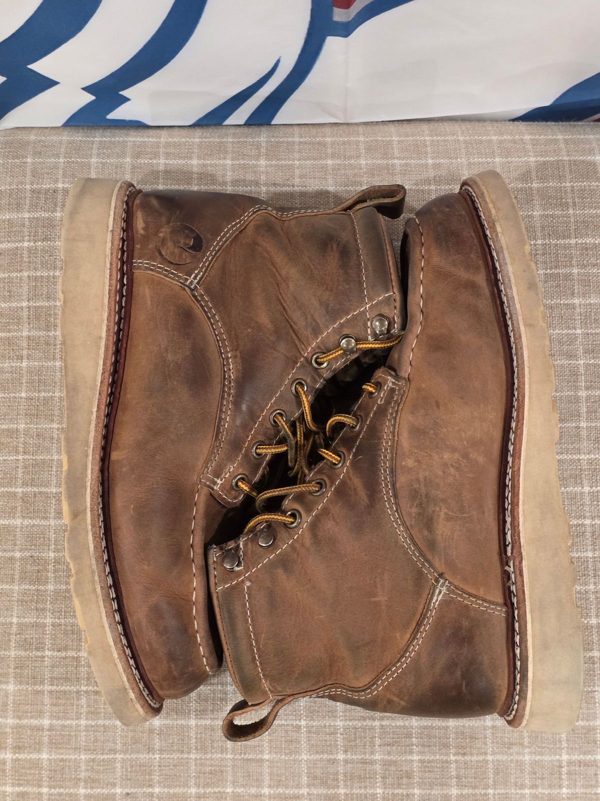 Photo by PodJr on December 6, 2025 of the Origin MAINE MOC TOE BOOT - NATURAL in American Cow Hide.