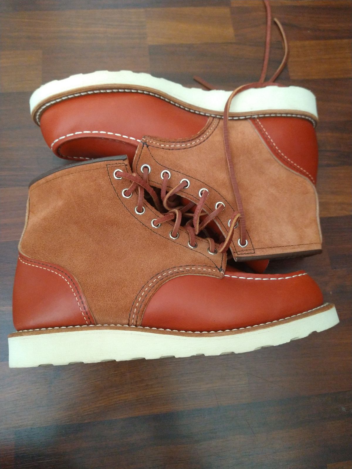 Photo by Alatariel on October 1, 2022 of the Red Wing 6-Inch Classic Moc in S.B. Foot Oro-Russet Portage.