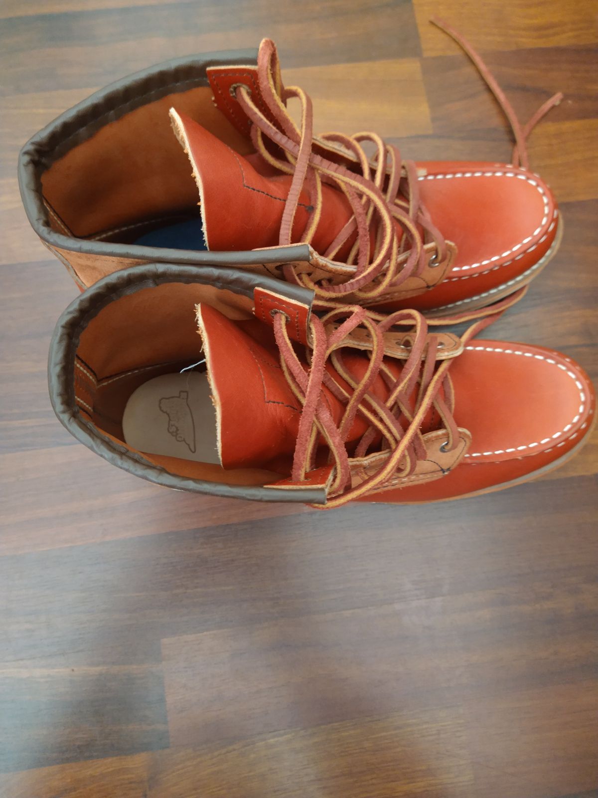 Photo by Alatariel on October 1, 2022 of the Red Wing 6-Inch Classic Moc in S.B. Foot Oro-Russet Portage.