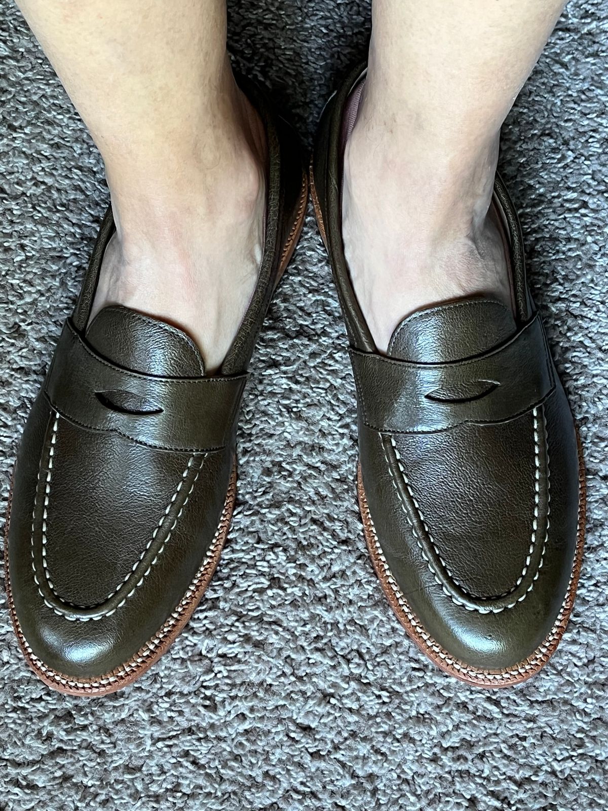 Photo by Bota71 on June 23, 2023 of the Grant Stone Traveler Loafer in Incas Jungle Kangaroo.