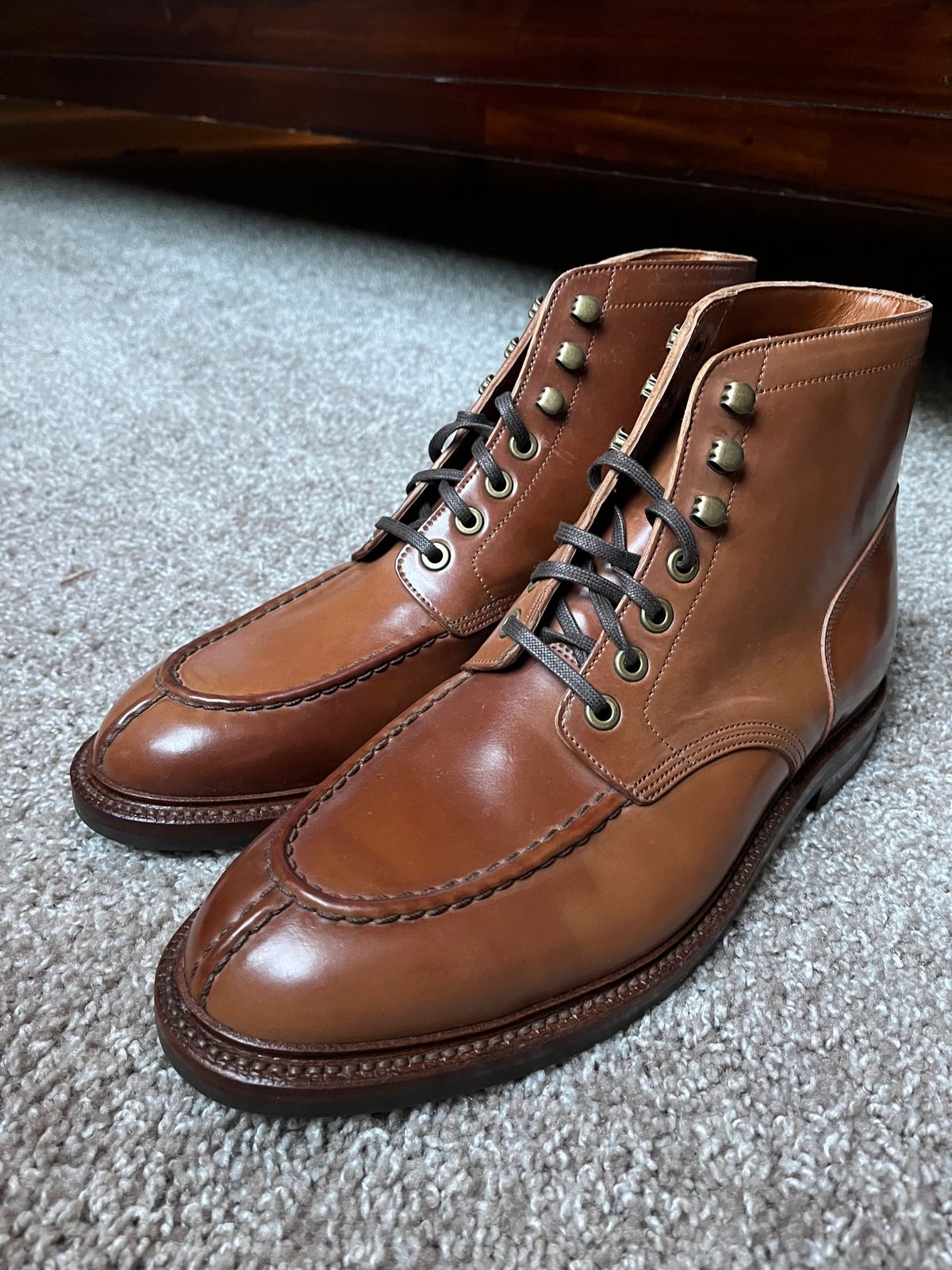 Photo by Bota71 on September 14, 2022 of the Grant Stone Ottawa Boot in Horween Honey Glazed Shell Cordovan.