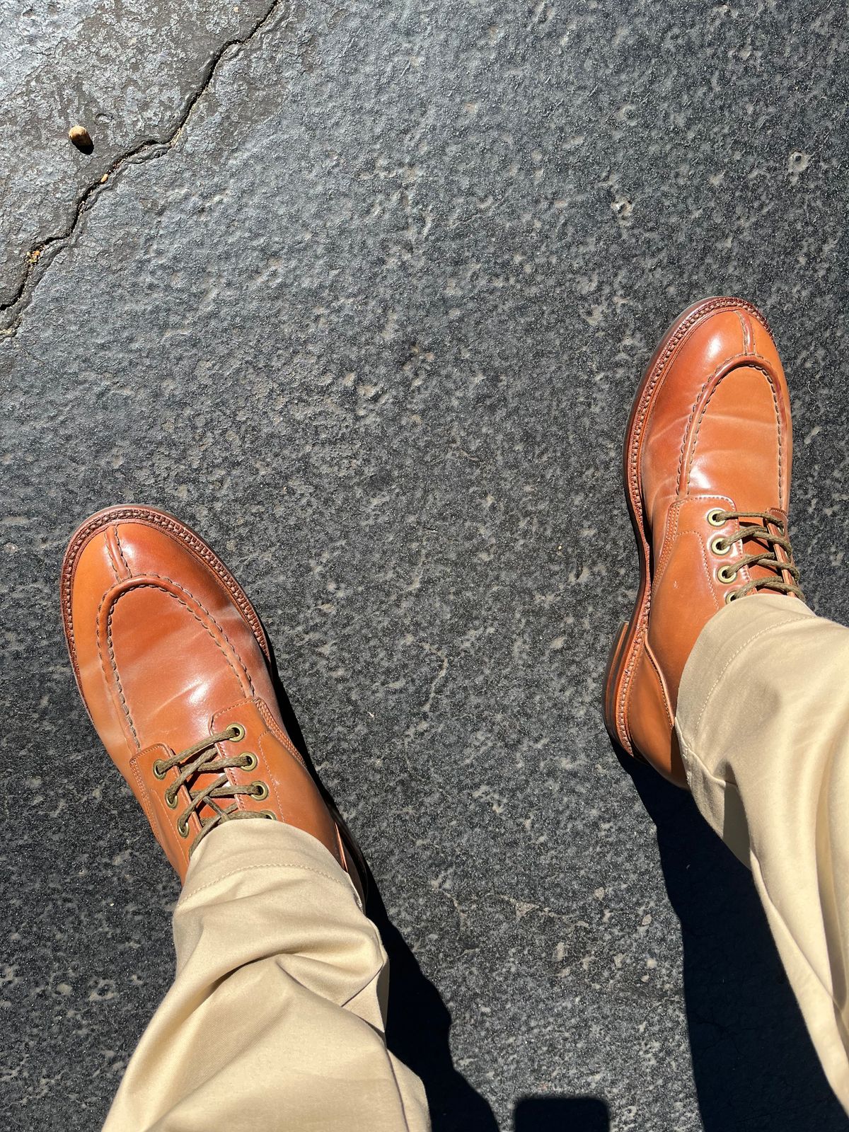 Photo by Bota71 on April 9, 2023 of the Grant Stone Ottawa Boot in Horween Honey Glazed Shell Cordovan.