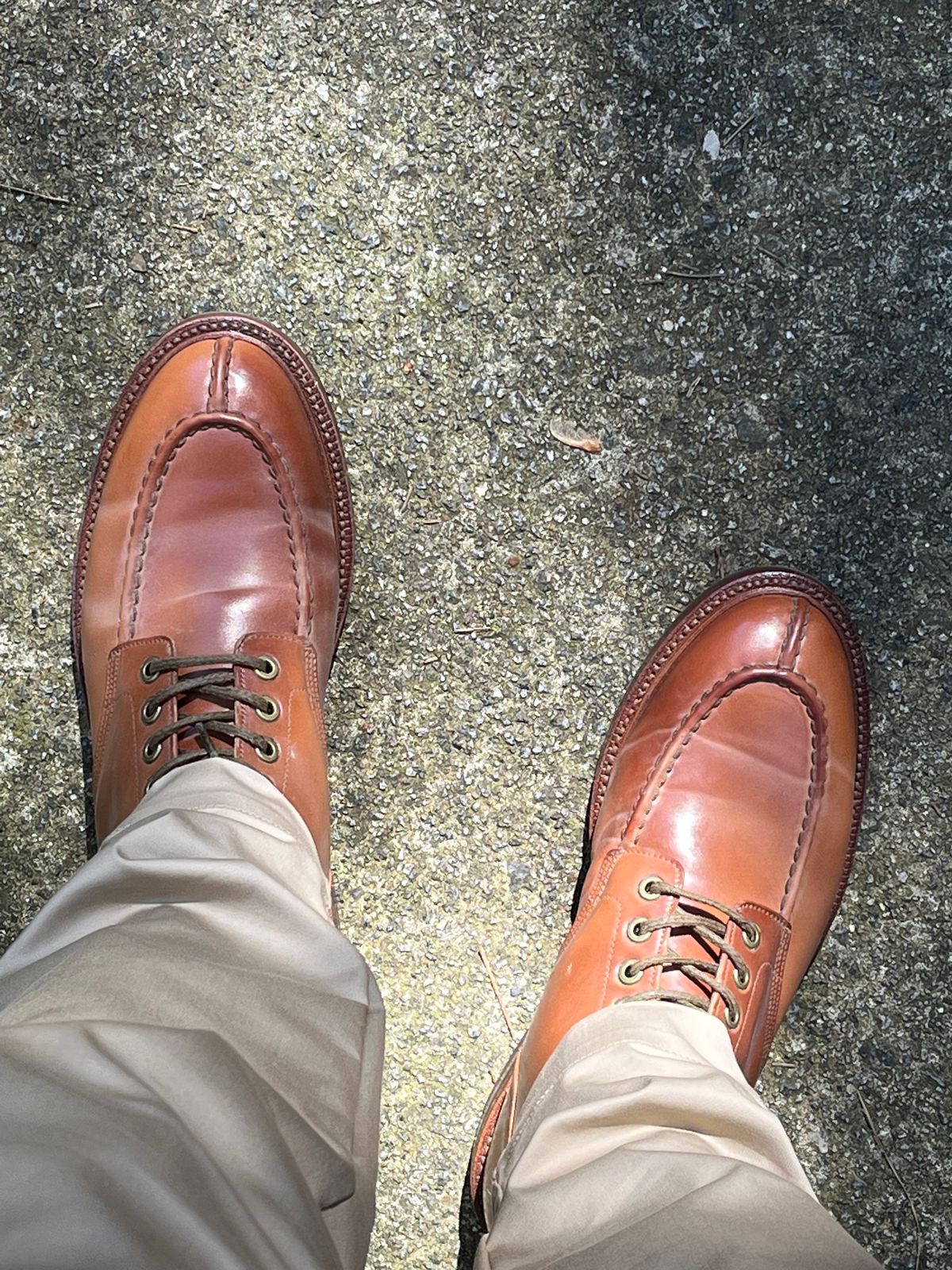 Photo by Bota71 on April 9, 2023 of the Grant Stone Ottawa Boot in Horween Honey Glazed Shell Cordovan.